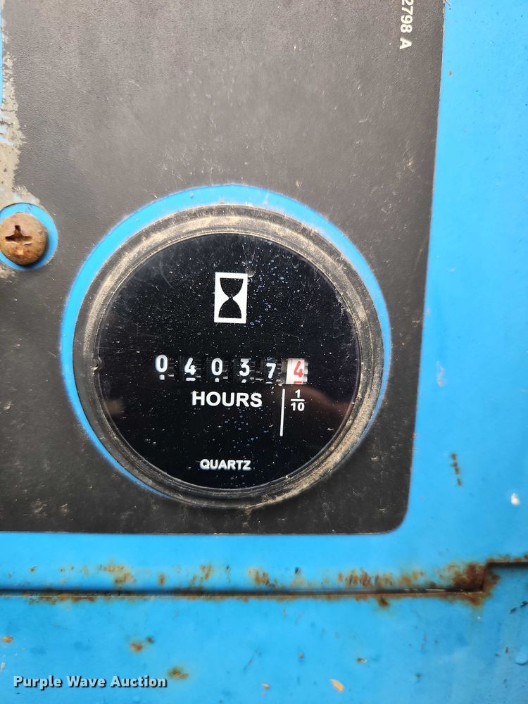 image for item EB8420 2004 Genie GS-5390 scissor lift