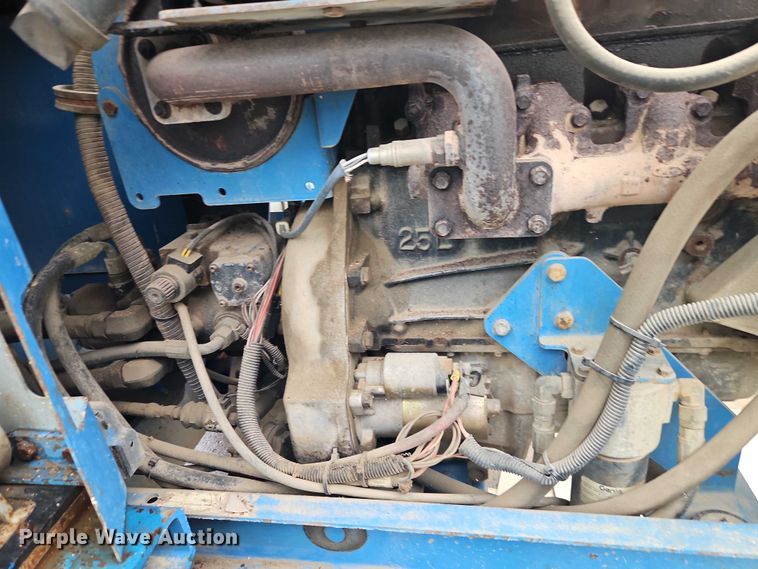 image for item EB8420 2004 Genie GS-5390 scissor lift