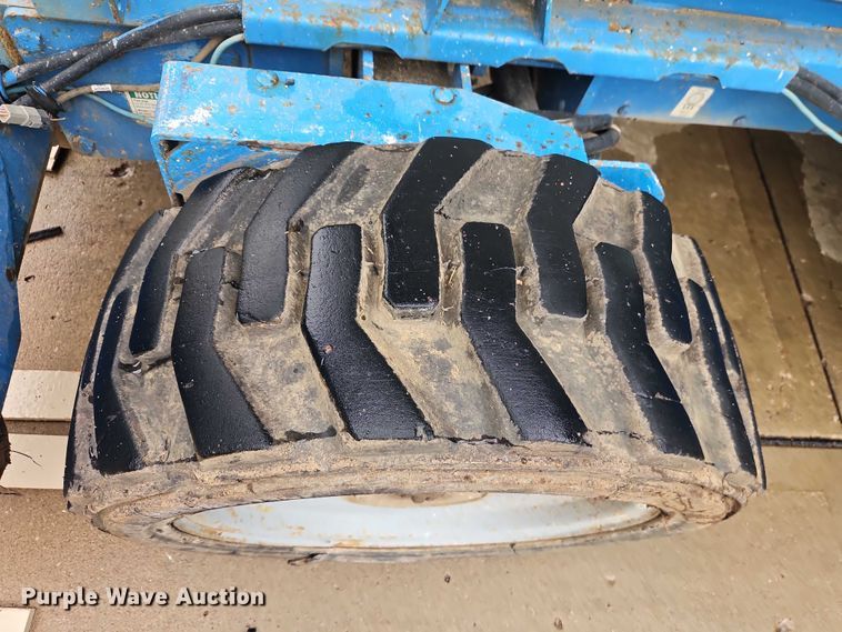 image for item EB8420 2004 Genie GS-5390 scissor lift