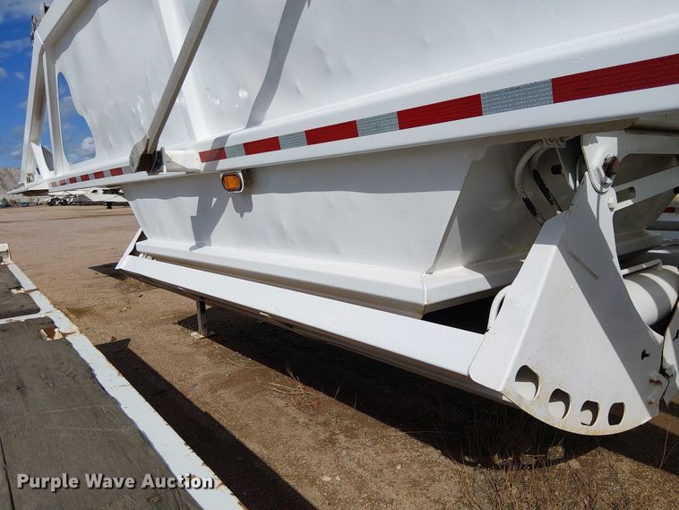 image for item EC1232 1999 Trail King TK54BDL-422 bottom dump trailer