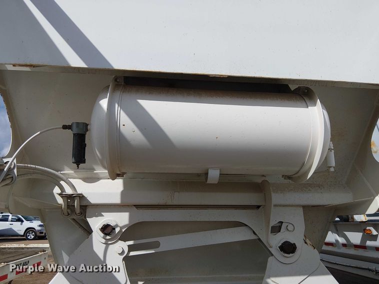 image for item EC1232 1999 Trail King TK54BDL-422 bottom dump trailer