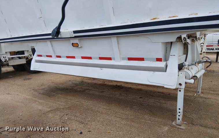 image for item EC1233 1999 Red River bottom dump trailer
