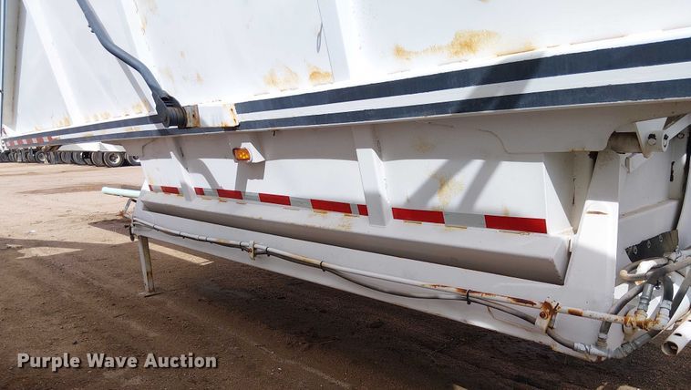 image for item EC1233 1999 Red River bottom dump trailer