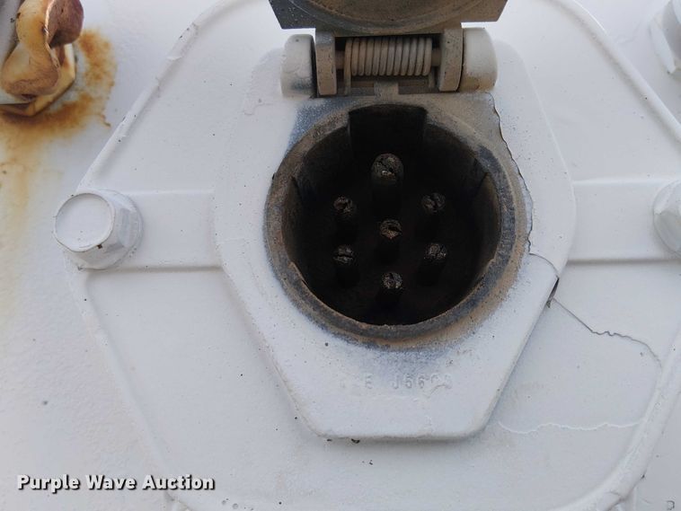 image for item EC1233 1999 Red River bottom dump trailer