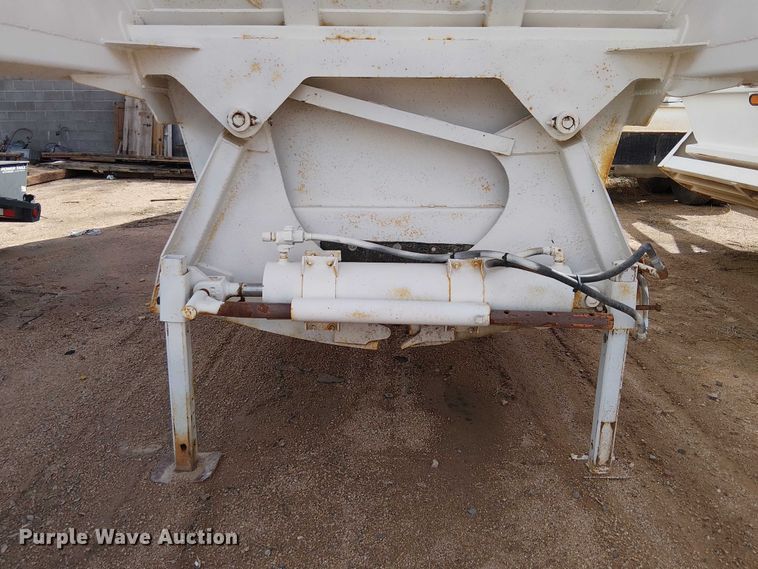 image for item EC1233 1999 Red River bottom dump trailer