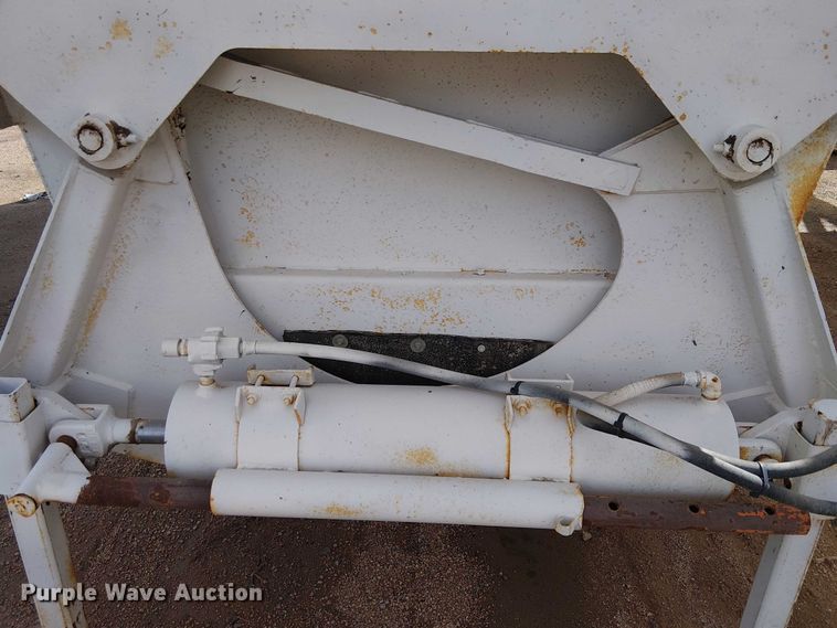 image for item EC1233 1999 Red River bottom dump trailer