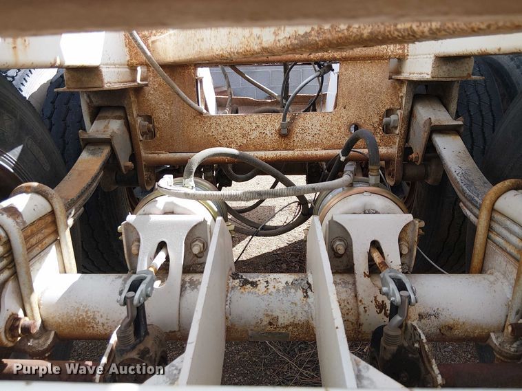 image for item EC1233 1999 Red River bottom dump trailer