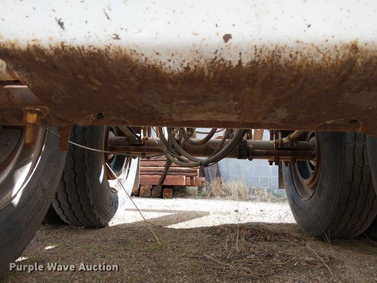 image for item EC1233 1999 Red River bottom dump trailer