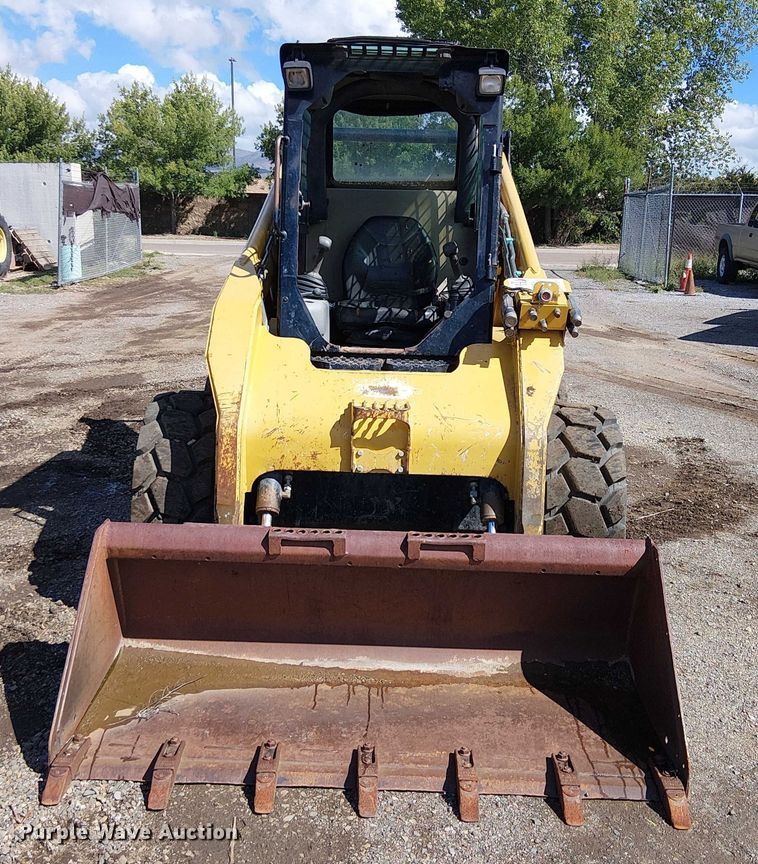 MINI CARGADOR SOBRE RUEDAS 2005 CATERPILLAR 268B