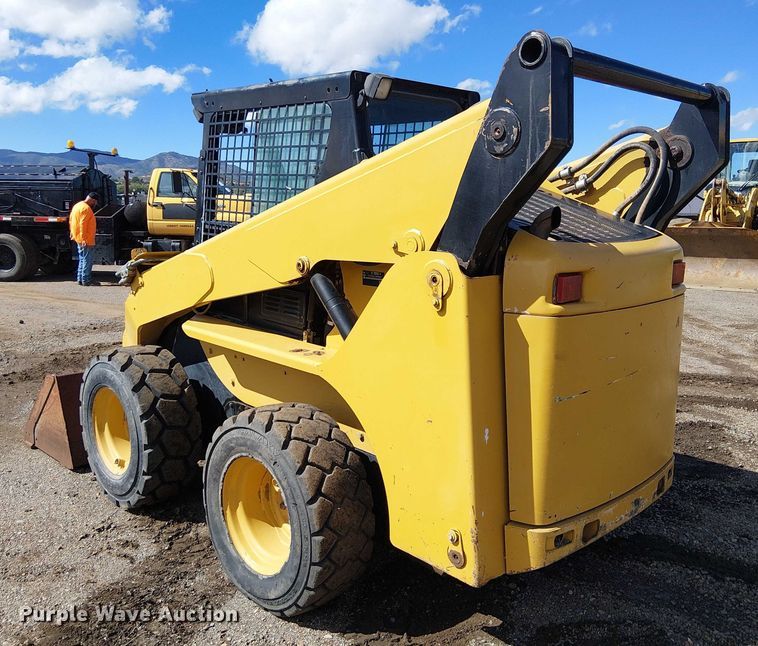 image for item EC1237 2005 Caterpillar 268B skid steer loader