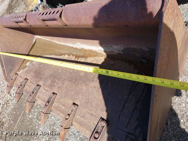 image for item EC1237 2005 Caterpillar 268B skid steer loader