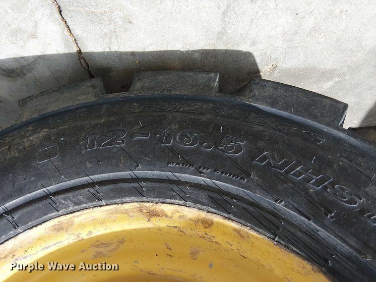 image for item EC1237 2005 Caterpillar 268B skid steer loader