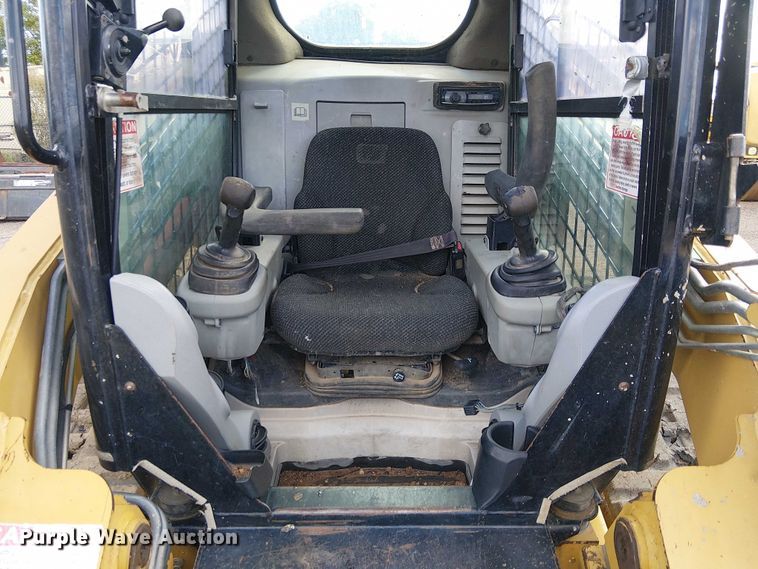 image for item EC1238 2009 Caterpillar 279C tracked skid steer loader