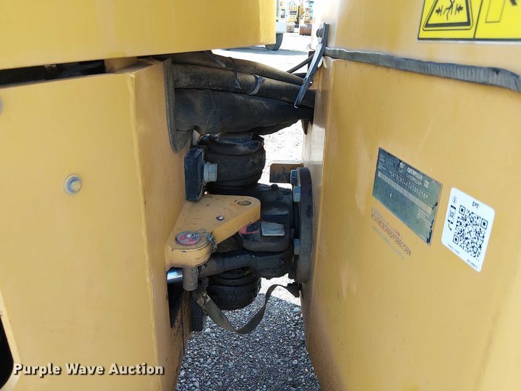 image for item EC1239 2008 Caterpillar CB-34 double drum vibratory roller