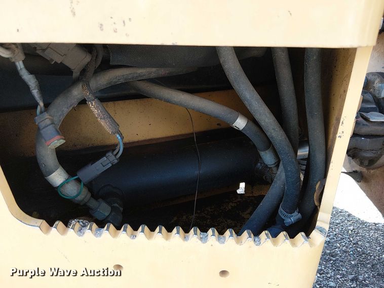 image for item EC1239 2008 Caterpillar CB-34 double drum vibratory roller