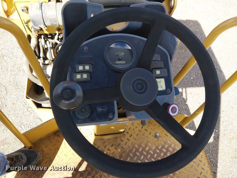 image for item EC1239 2008 Caterpillar CB-34 double drum vibratory roller