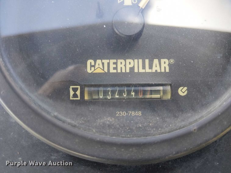 image for item EC1239 2008 Caterpillar CB-34 double drum vibratory roller