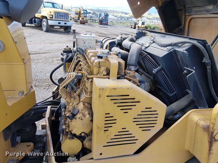 image for item EC1239 2008 Caterpillar CB-34 double drum vibratory roller