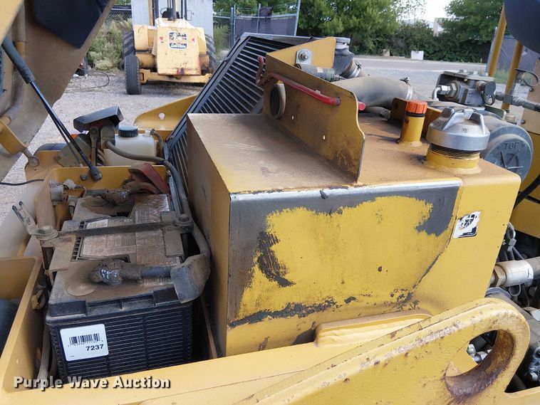 image for item EC1239 2008 Caterpillar CB-34 double drum vibratory roller