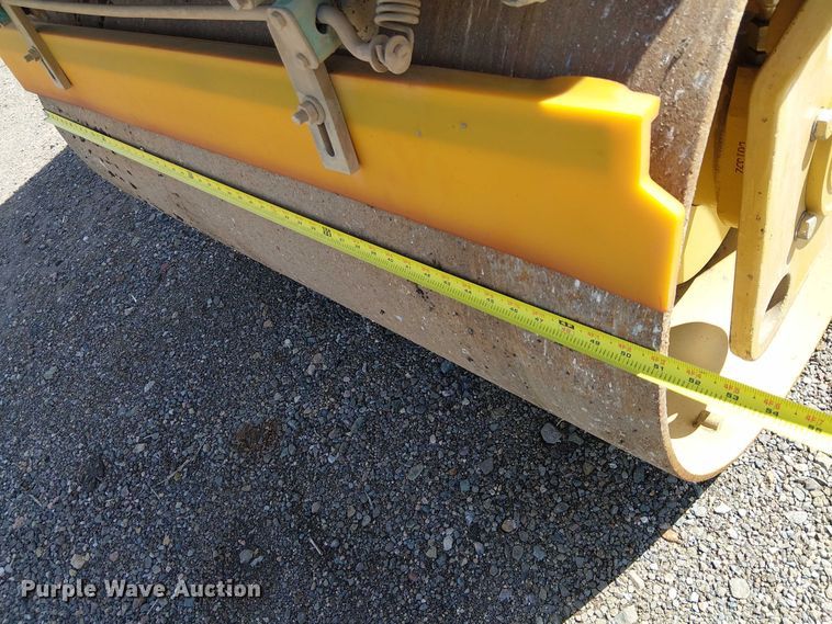 image for item EC1239 2008 Caterpillar CB-34 double drum vibratory roller