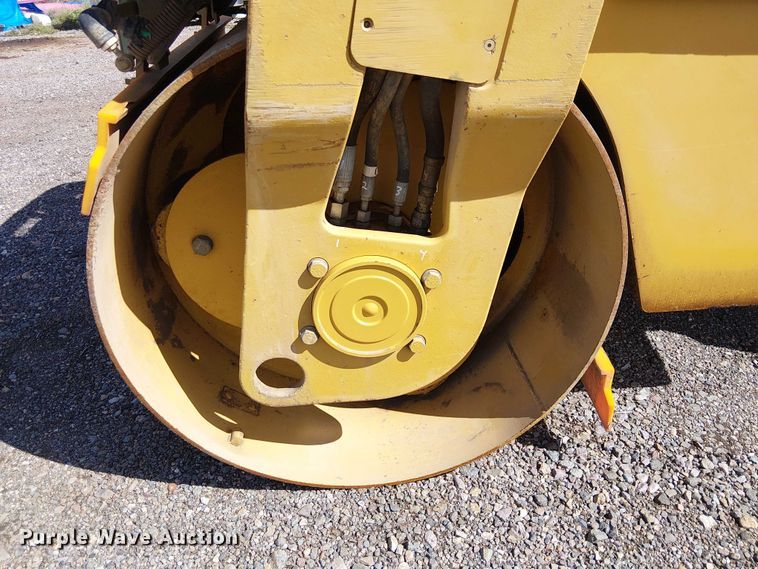 image for item EC1239 2008 Caterpillar CB-34 double drum vibratory roller