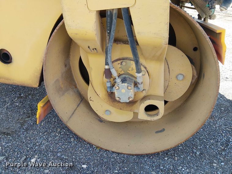 image for item EC1239 2008 Caterpillar CB-34 double drum vibratory roller