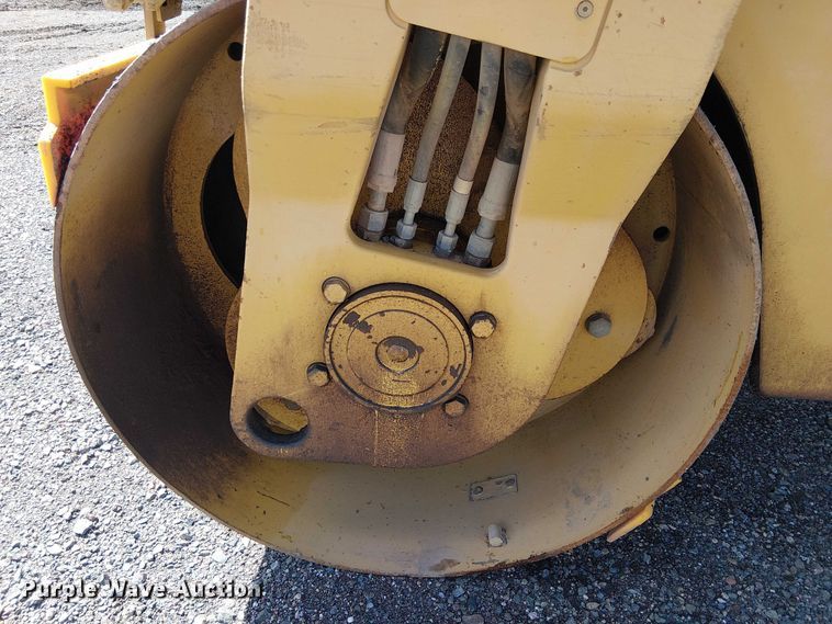 image for item EC1239 2008 Caterpillar CB-34 double drum vibratory roller