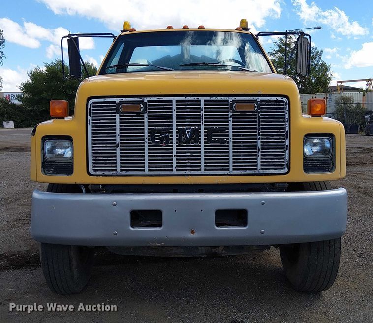 image for item EC1241 1990 GMC C7 asphalt patch truck