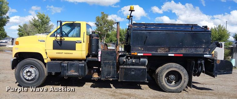 image for item EC1241 1990 GMC C7 asphalt patch truck