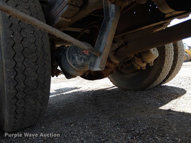 image for item EC1241 1990 GMC C7 asphalt patch truck