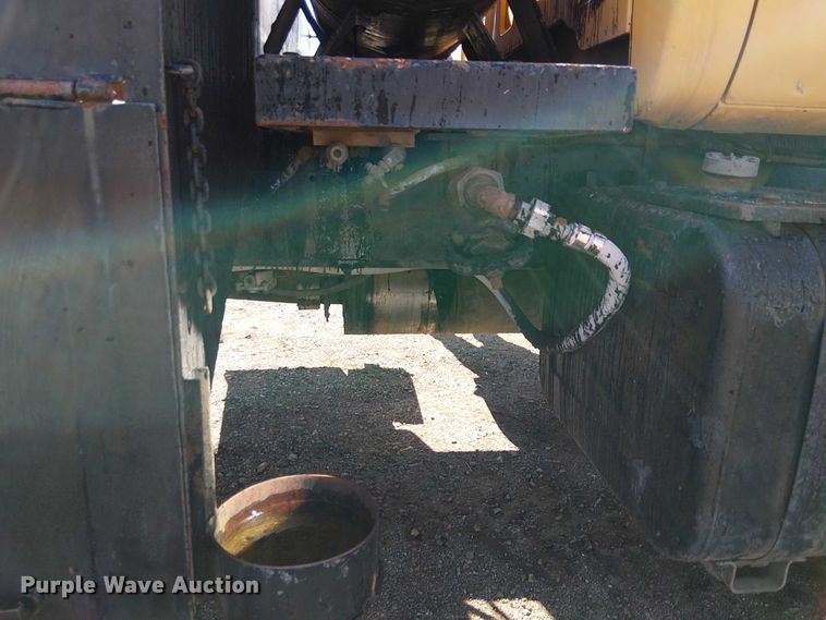 image for item EC1241 1990 GMC C7 asphalt patch truck