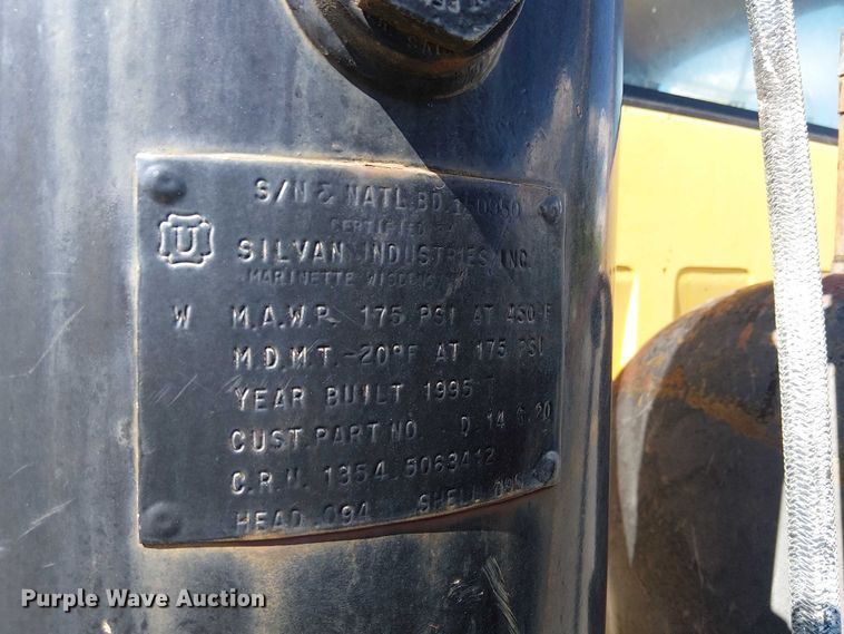 image for item EC1241 1990 GMC C7 asphalt patch truck