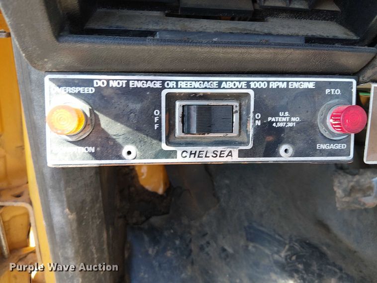 image for item EC1241 1990 GMC C7 asphalt patch truck