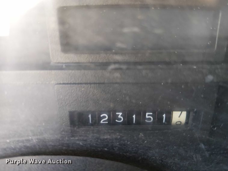 image for item EC1241 1990 GMC C7 asphalt patch truck