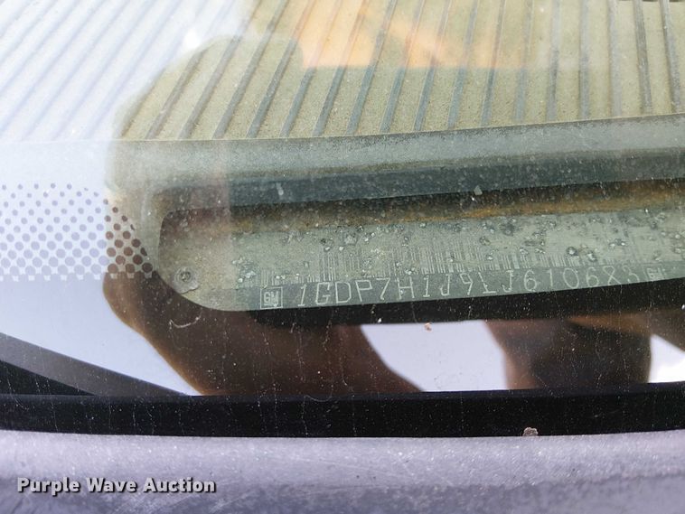 image for item EC1241 1990 GMC C7 asphalt patch truck