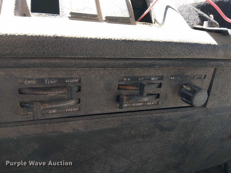 image for item EC1242 1984 Volvo F700 oil distributor truck