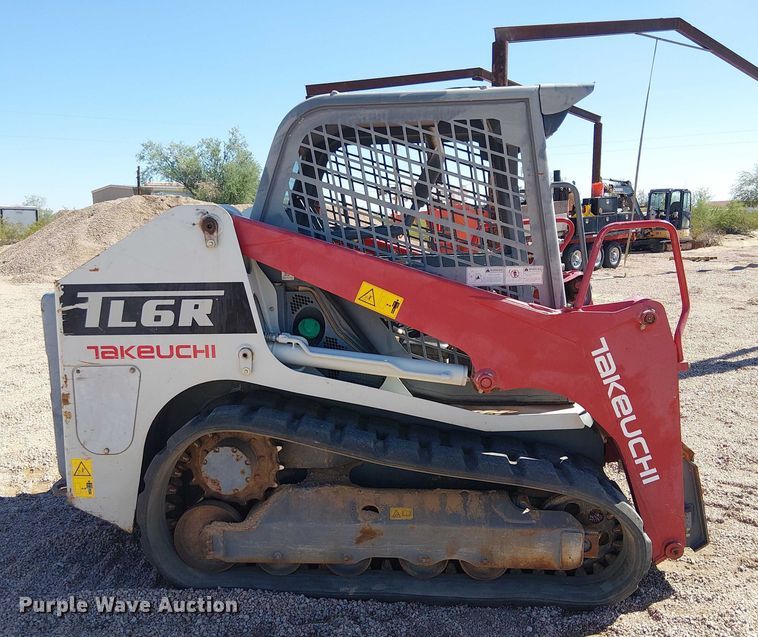 MINI CARGADOR SOBRE ORUGAS 2019 TAKEUCHI TL6R