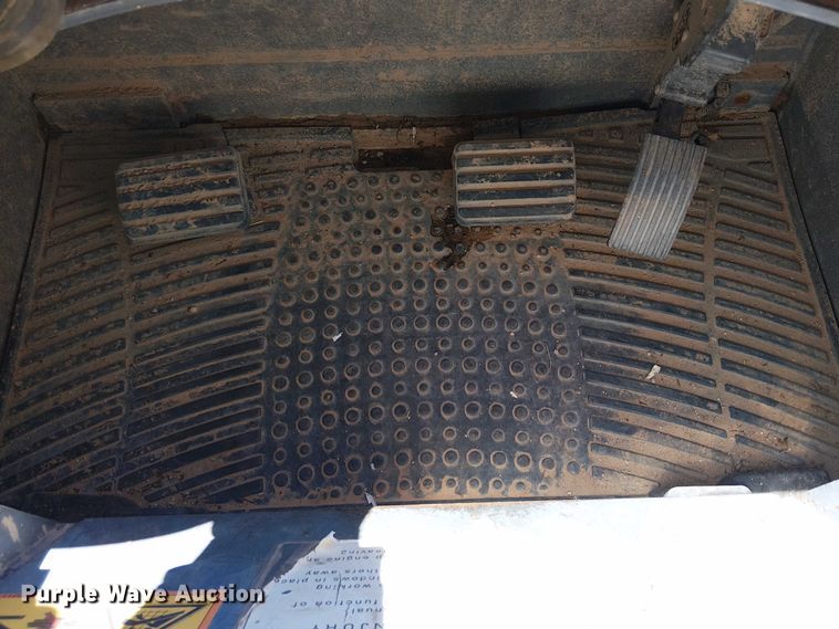 image for item EC1243 2019 Takeuchi TL6R tracked skid steer loader