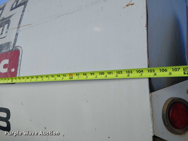 image for item EC1260 2006 Ford F750 water truck