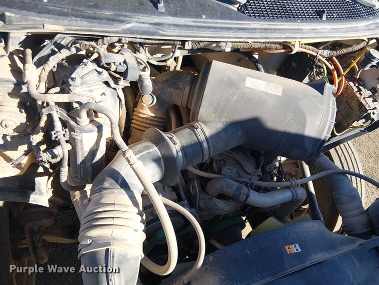 image for item EC1260 2006 Ford F750 water truck