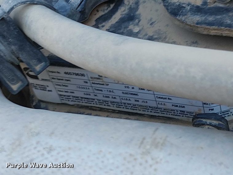 image for item EC1260 2006 Ford F750 water truck