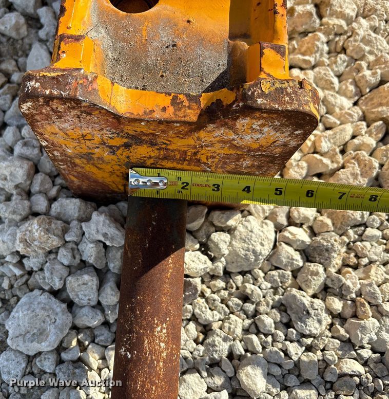 image for item EC3803 Teran THH300B-303 skid steer breaker