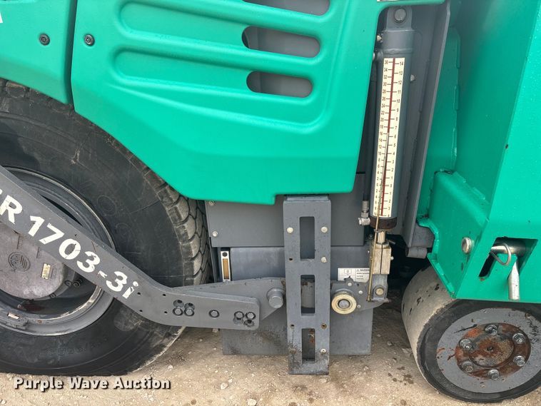 image for item EC3858 2017 Vogele SUPER 1703-3i paver