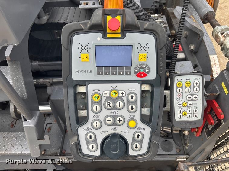 image for item EC3858 2017 Vogele SUPER 1703-3i paver