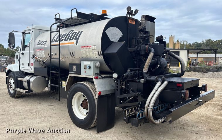 image for item EC3859 2024 Mack MD truck with Rosco tack distributor