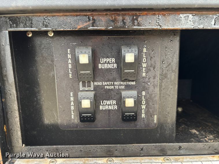 image for item EC3859 2024 Mack MD truck with Rosco tack distributor