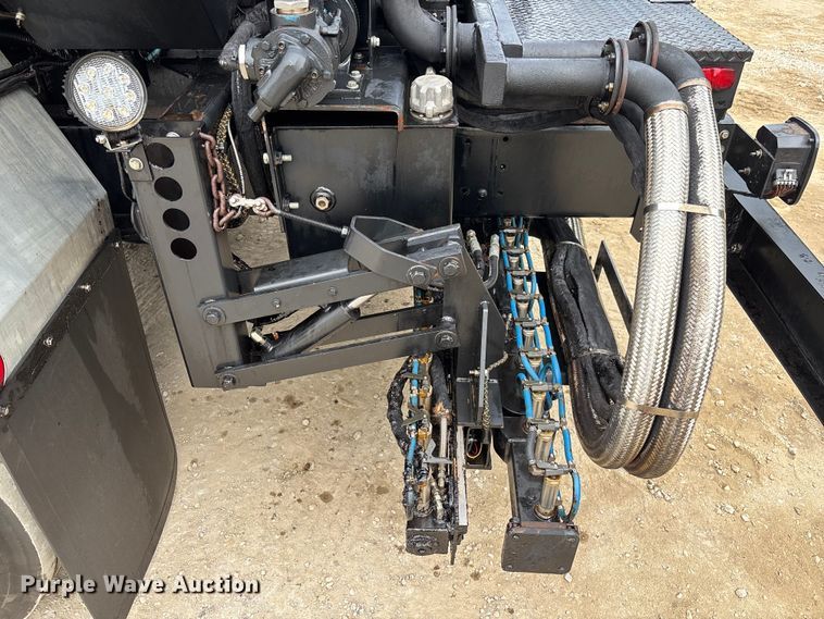 image for item EC3859 2024 Mack MD truck with Rosco tack distributor