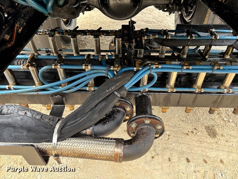 image for item EC3859 2024 Mack MD truck with Rosco tack distributor