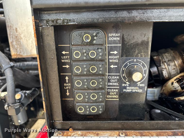 image for item EC3859 2024 Mack MD truck with Rosco tack distributor