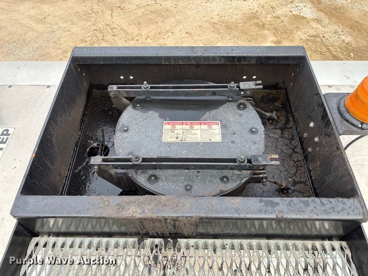 image for item EC3859 2024 Mack MD truck with Rosco tack distributor